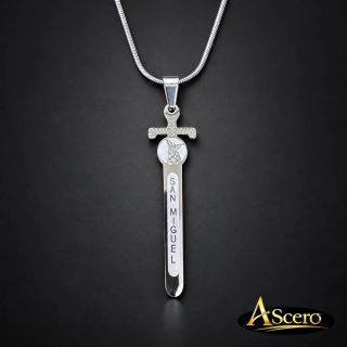 Cadena con Colgante Espada de San Miguel Arcángel